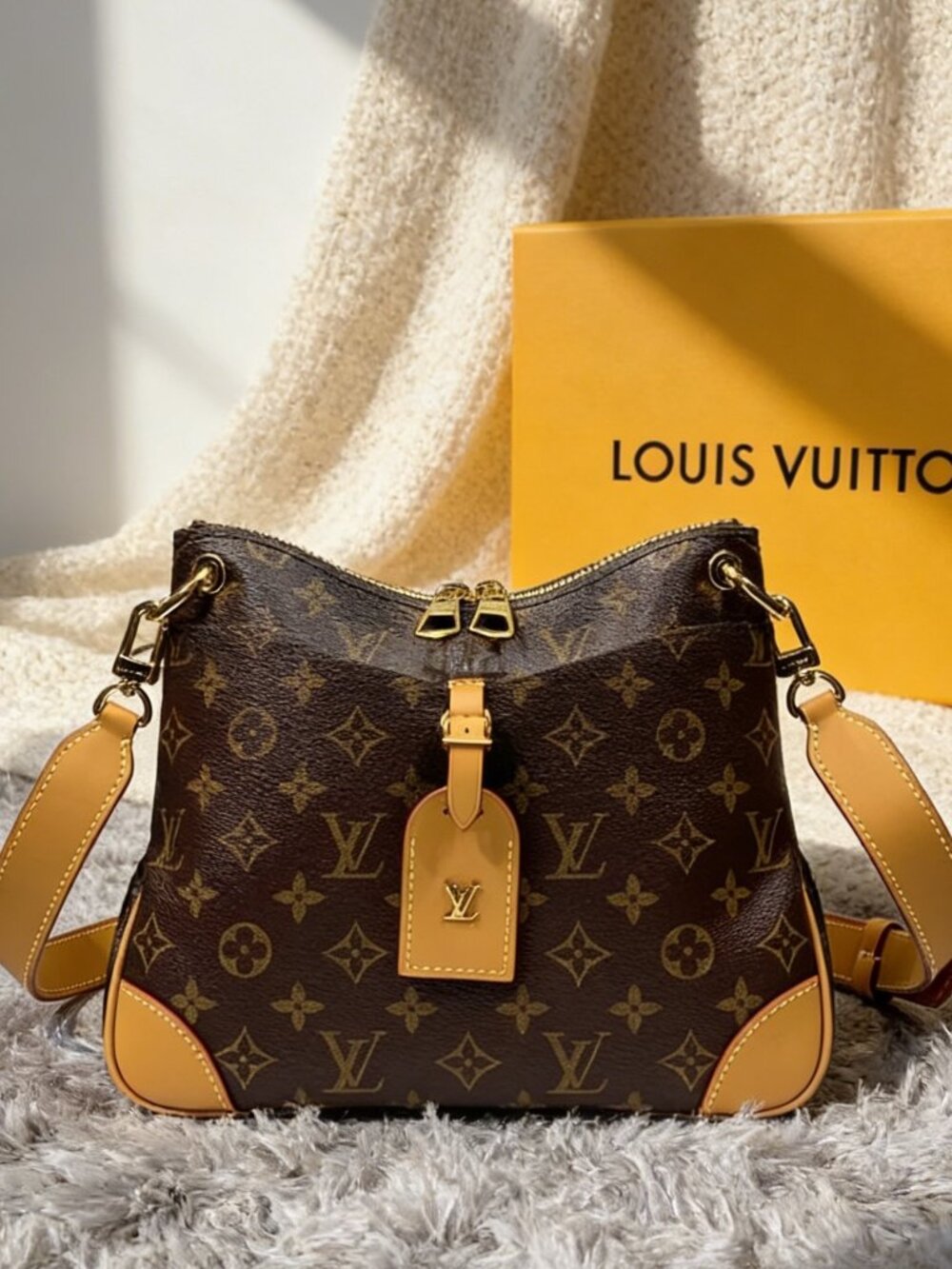 Louis Vuitton Odéon MM